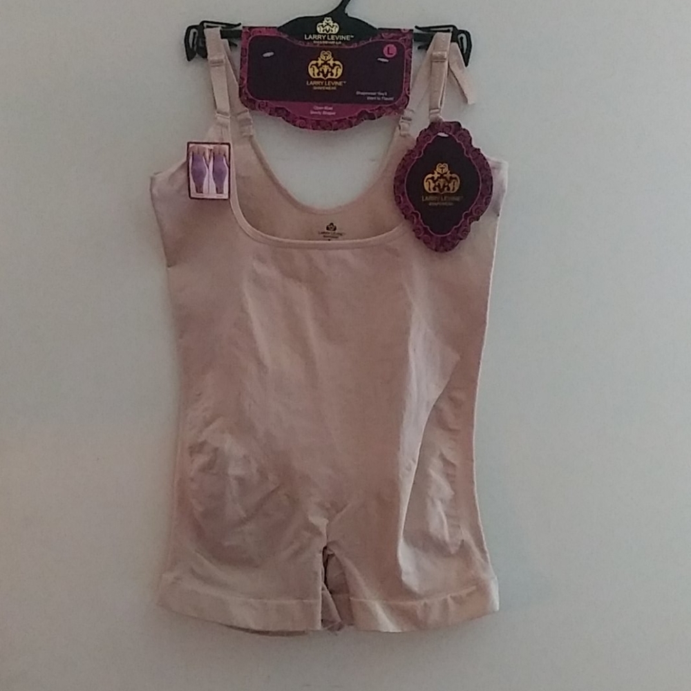 NWT Larry Levine Shapewear Open Bust Shorty Shaper